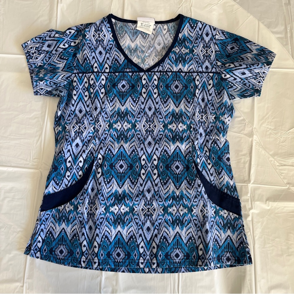 Women's Scrub Top M